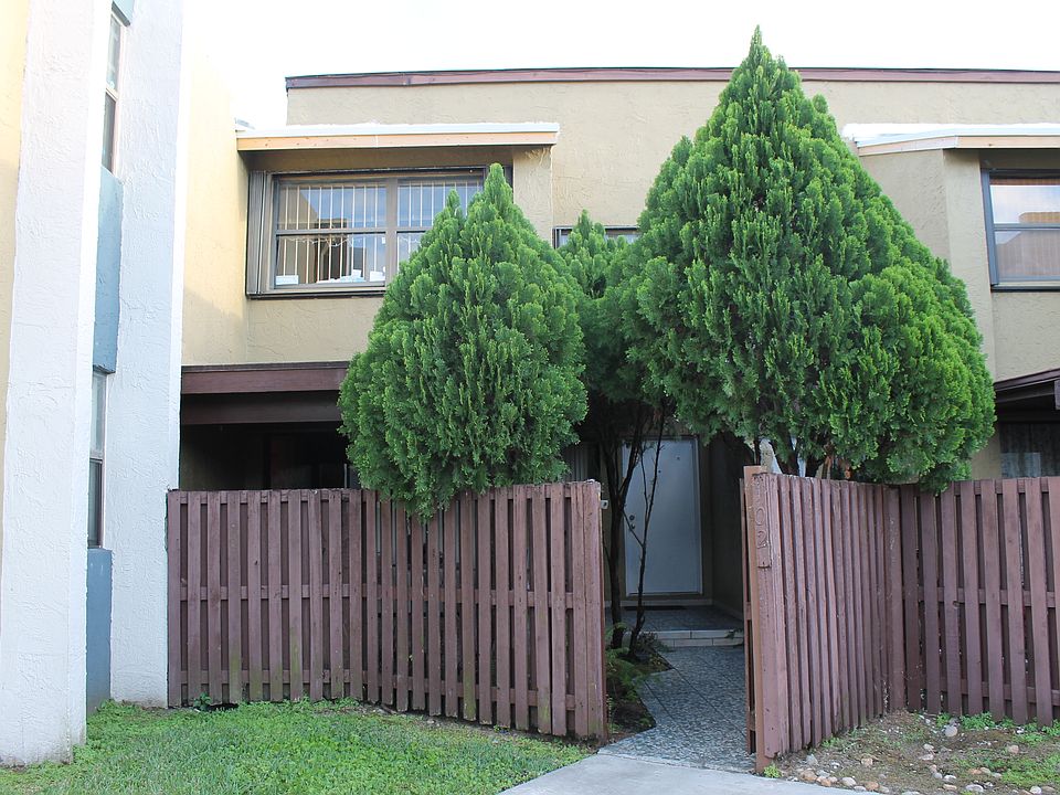 1st image of 10296 NW 9th Street Cir APT 102