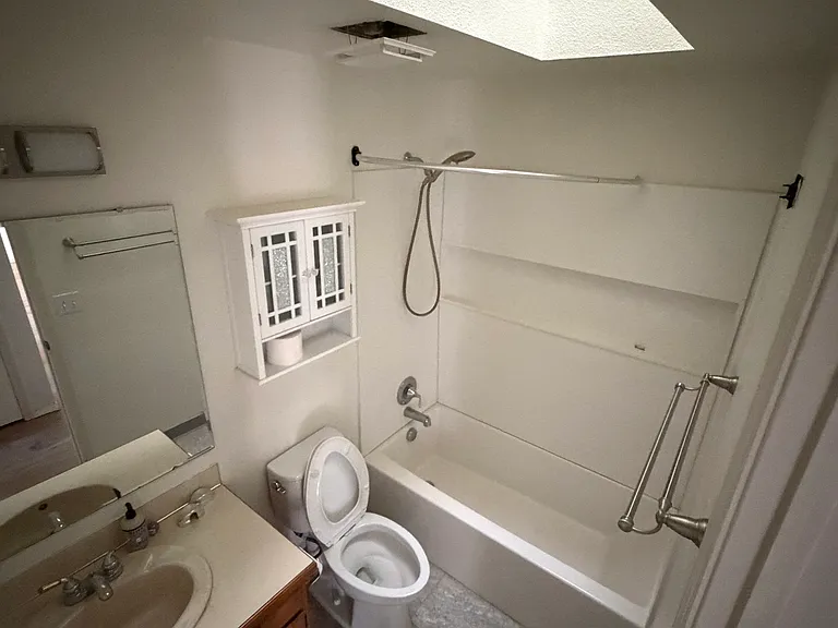 806 E Twin Willow Ct — Photo 5