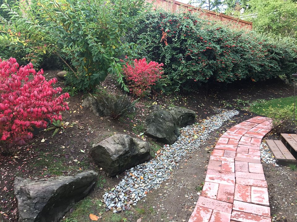2nd image of 9422 NE 139th St