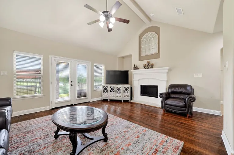 1104 Brendan Dr — Photo 12