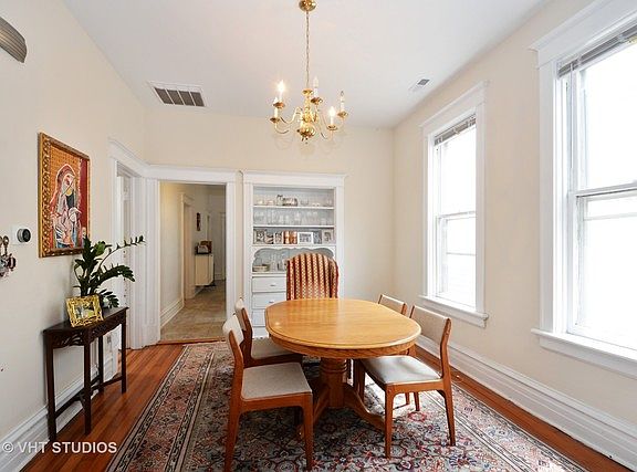4th image of 3723 N Marshfield Ave #2