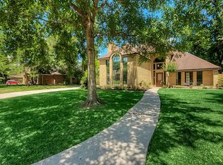 25706 Overlake Dr, Spring, TX 77380