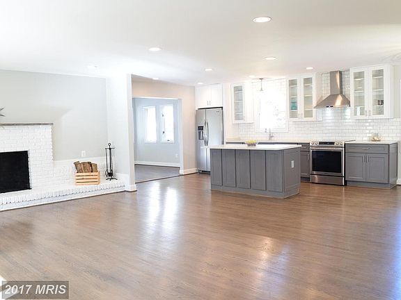 3rd image of 3 Cove Of Cork Ln