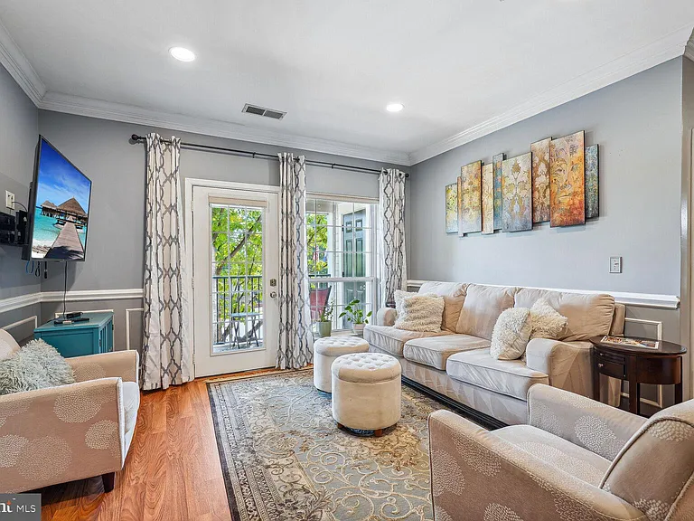 4850 Eisenhower Ave #205 — Photo 9