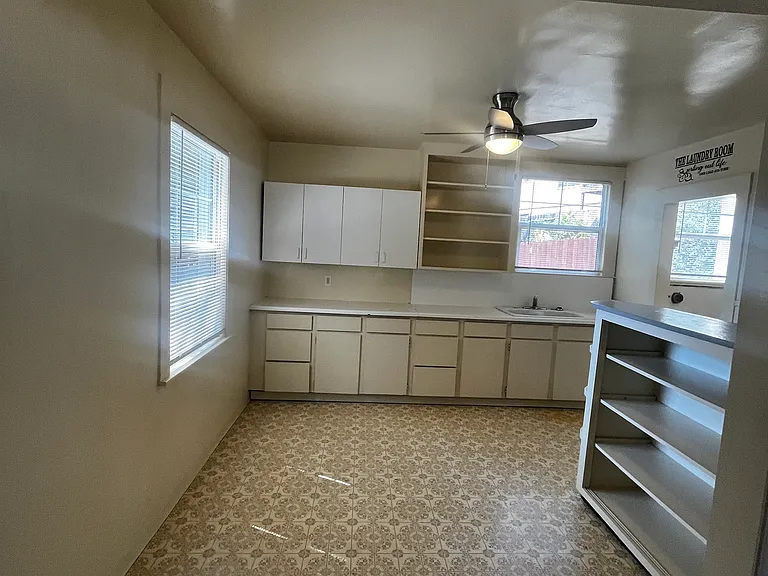 11 B St #11 — Photo 6