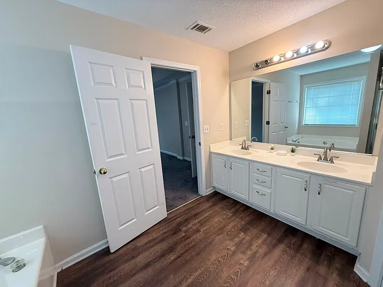 1227 Mandalay Ct — Photo 15