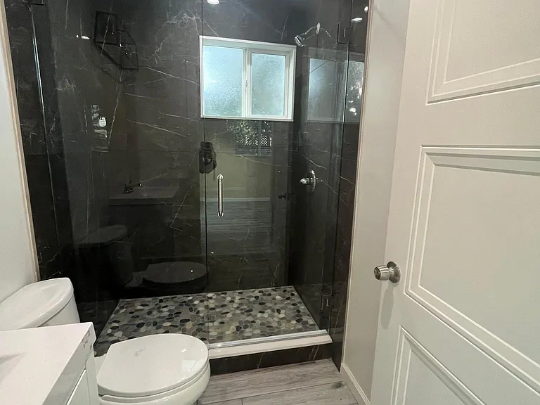 13816 Cohasset St — Photo 7