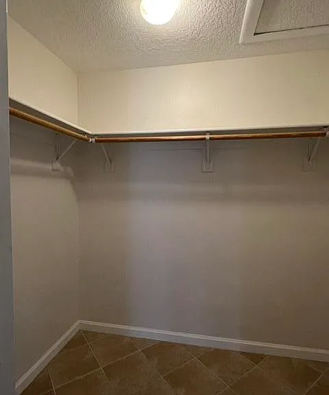 1307 Hempstead St — Photo 9