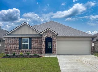 4000 Savannah Oaks Dr, Lake Charles, LA 70607