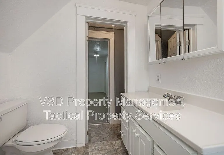 12339 Chesterfield Ave #3 — Photo 14