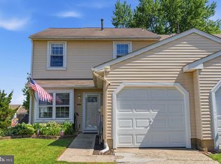 72 Oakcrest Ln, Westampton, NJ 08060