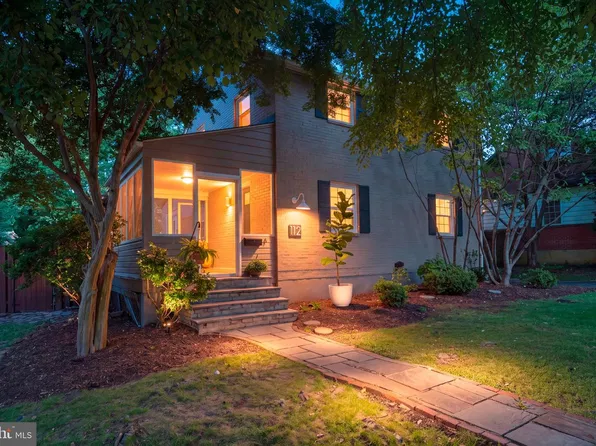 112 N Wakefield St, Arlington, VA 22203
