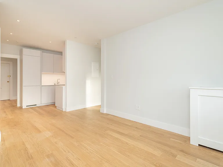 8 Elko St #7 — Photo 6
