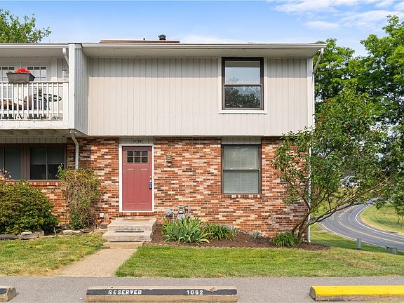 2nd image of 1062 Ryeland Ct