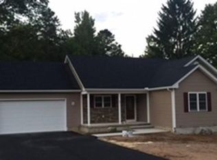 60 Division St, Easthampton, MA 01027