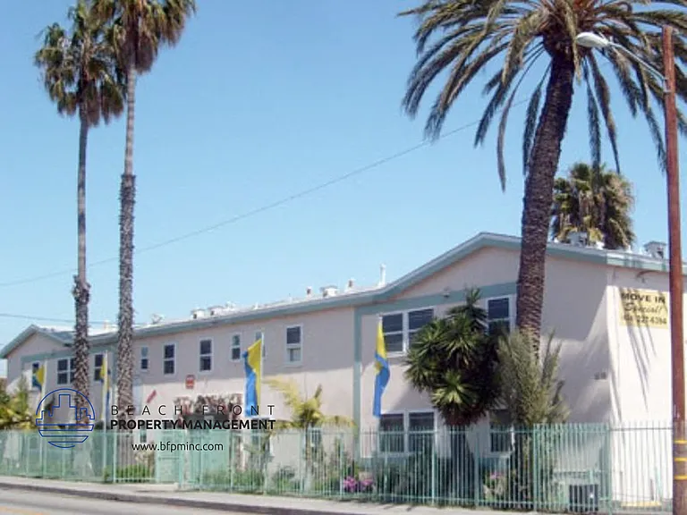 10600 S. Inglewood Blvd. — Photo 1