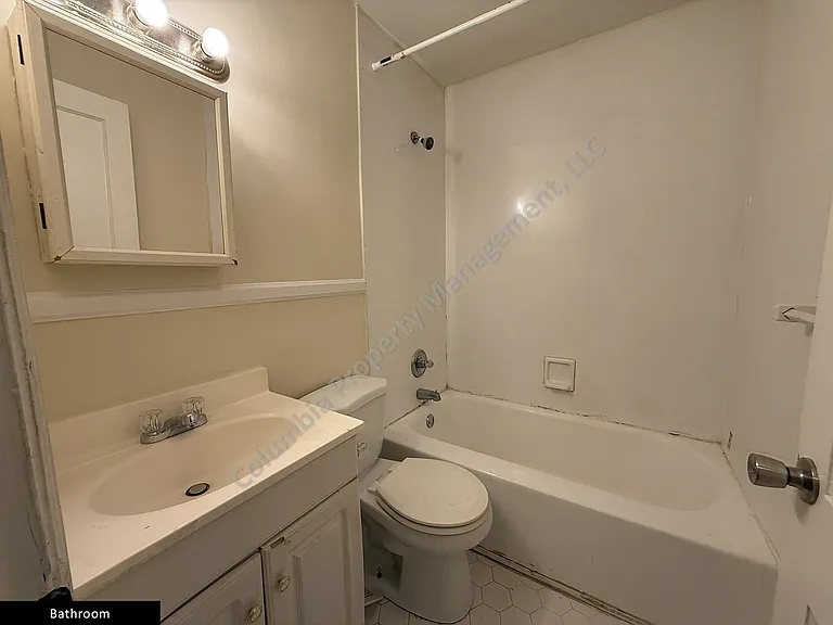 517 Deerwood St #D — Photo 16