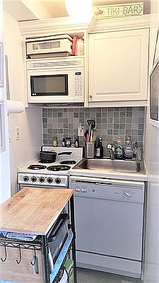 5th image of 50 W 72nd St APT 1512