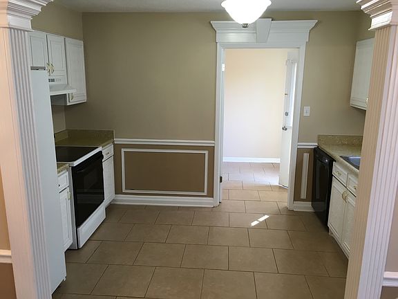 Kitchen/laundry room and side door