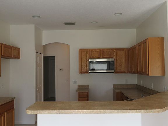 5th image of 1358 Waffle St SE