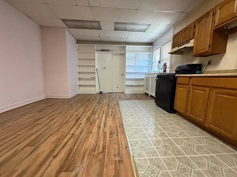 6435 Market St #1 — Photo 7