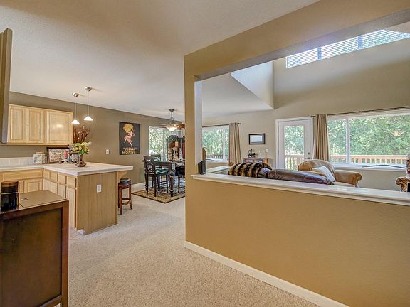 5th image of 150 Crissara Dr