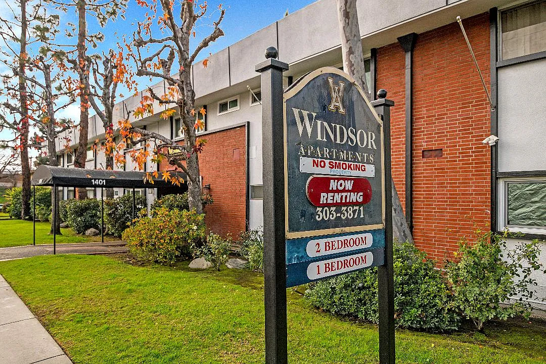 Windsor Apartments — Photo 2