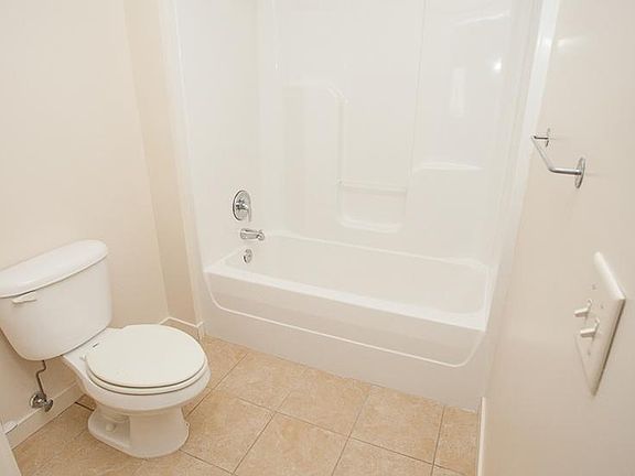 5th image of 242 E Water St APT 108