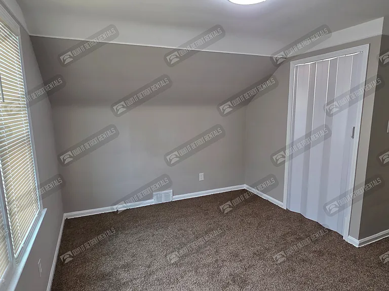 16600 Carlisle St — Photo 16