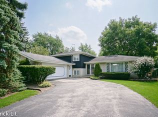 7421 W Ishnala Dr, Palos Heights, IL 60463