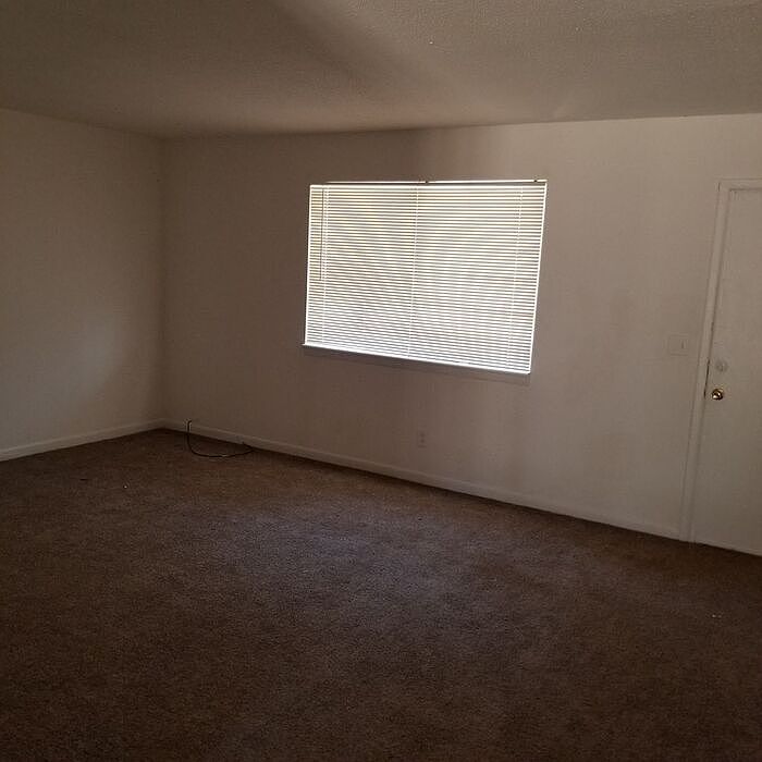 3937 Glenwood Rd Decatur GA Zillow