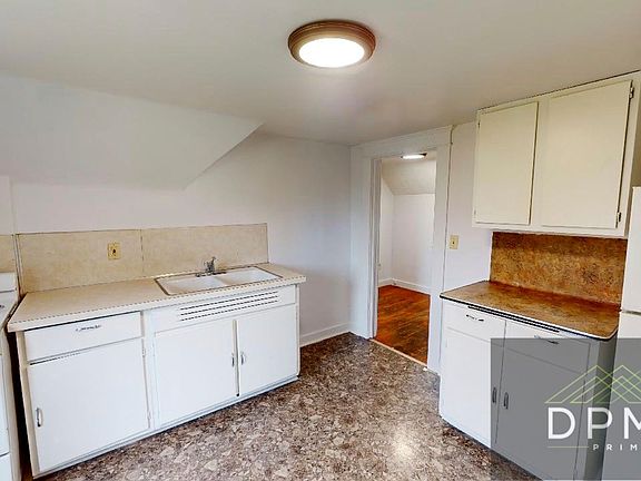 4th image of 125 S Hosmer St #2