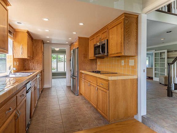 5th image of 3615 Chadwick Ct
