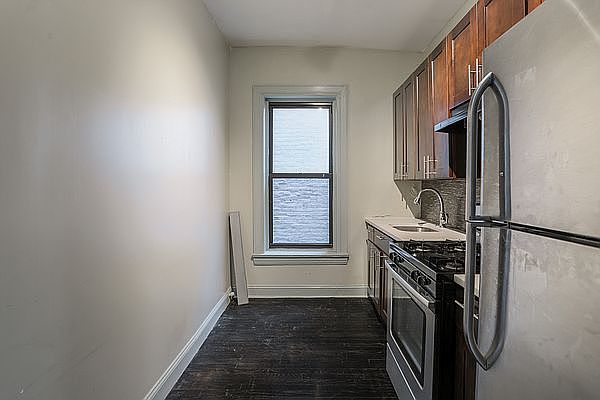 1st image of 1302 Pacific St #D3