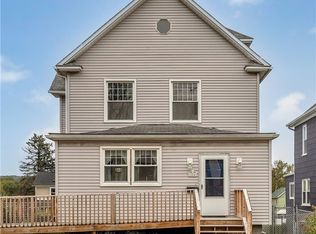 224 S 4th St, Youngwood, PA 15697