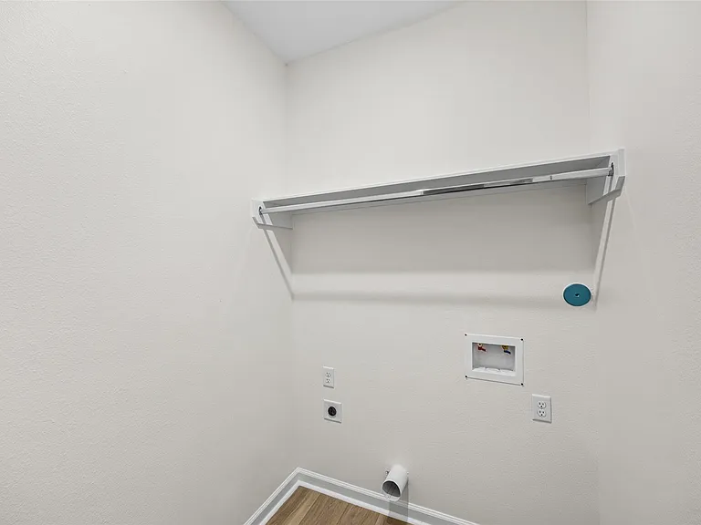 443 Hahlo St — Photo 25
