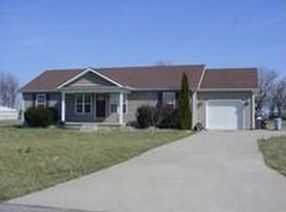 284 Country Dr, Hustonville, KY 40437