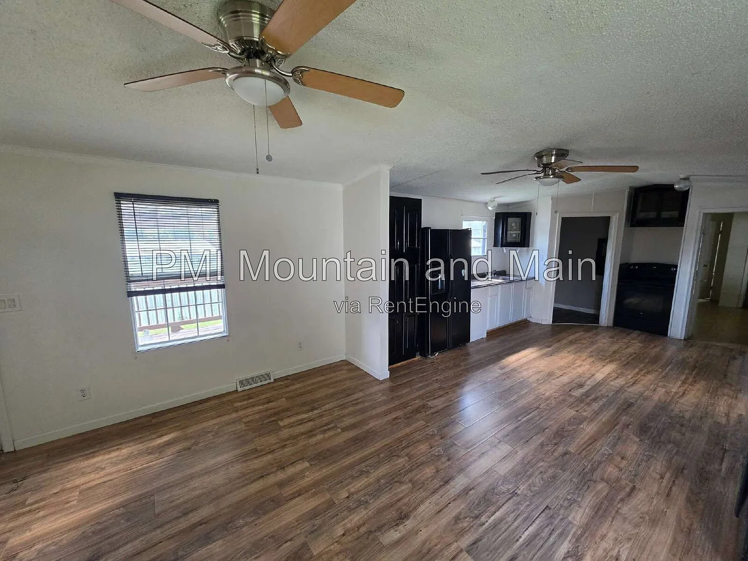 3 bed, 2.0 bath, $1,395 — Photo 4