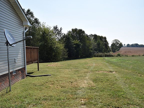 3rd image of 11661 Julien Rd