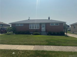 23 Diane Dr, Cheektowaga, NY 14225