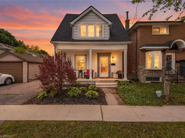 9 Aylmer St, Brantford, ON N3S 6J7