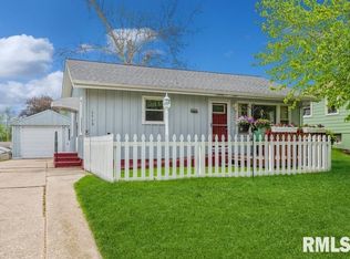1713 N 7th St, Clinton, IA 52732