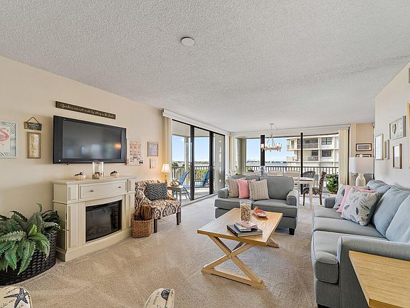 4th image of 5480 N Ocean Dr APT A3c
