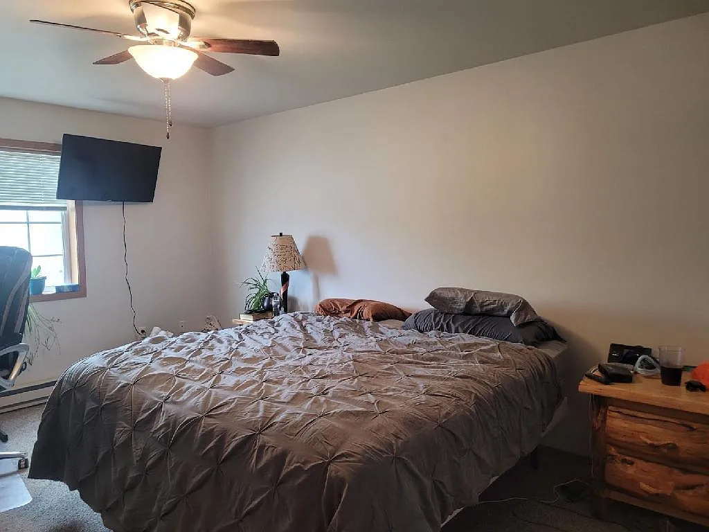451 Linden Dr — Photo 4