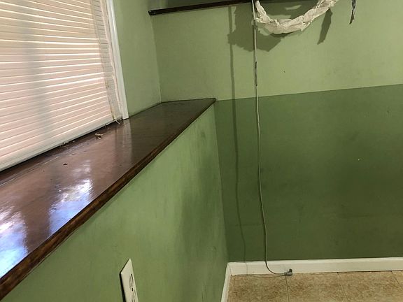 3rd image of 299 Major Ave