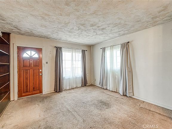 4th image of 2031 Whitson St