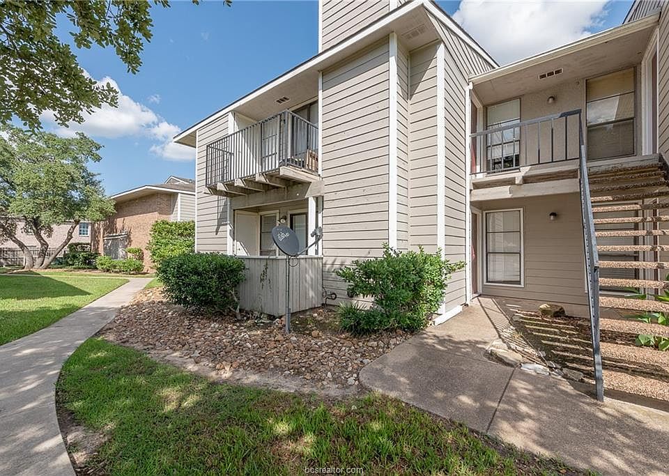 1st image of 1901 Holleman Dr #309