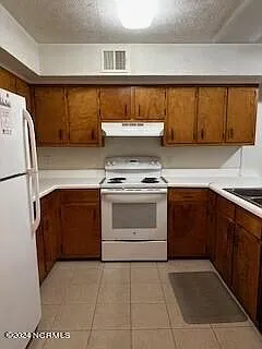 2 bed, 2.5 bath, $1,550 — Photo 3