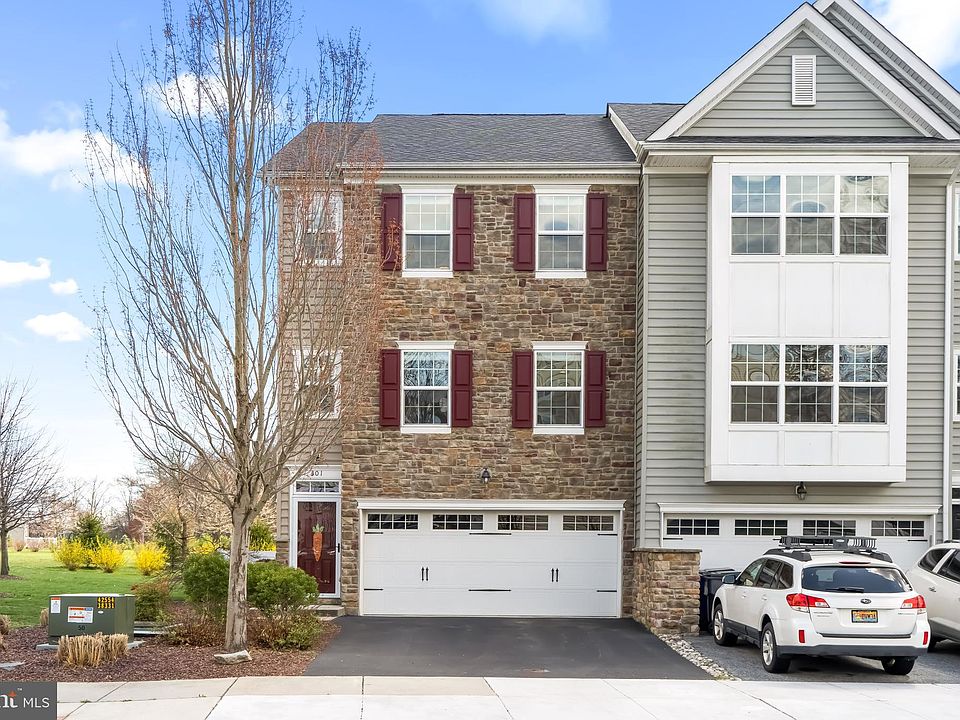 1st image of 301 Latrobe Dr