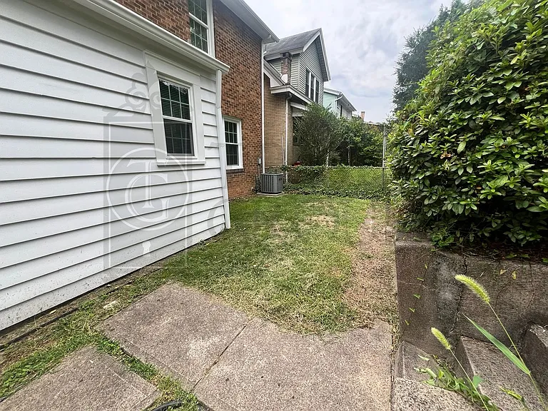 145 Catskill Ave — Photo 45